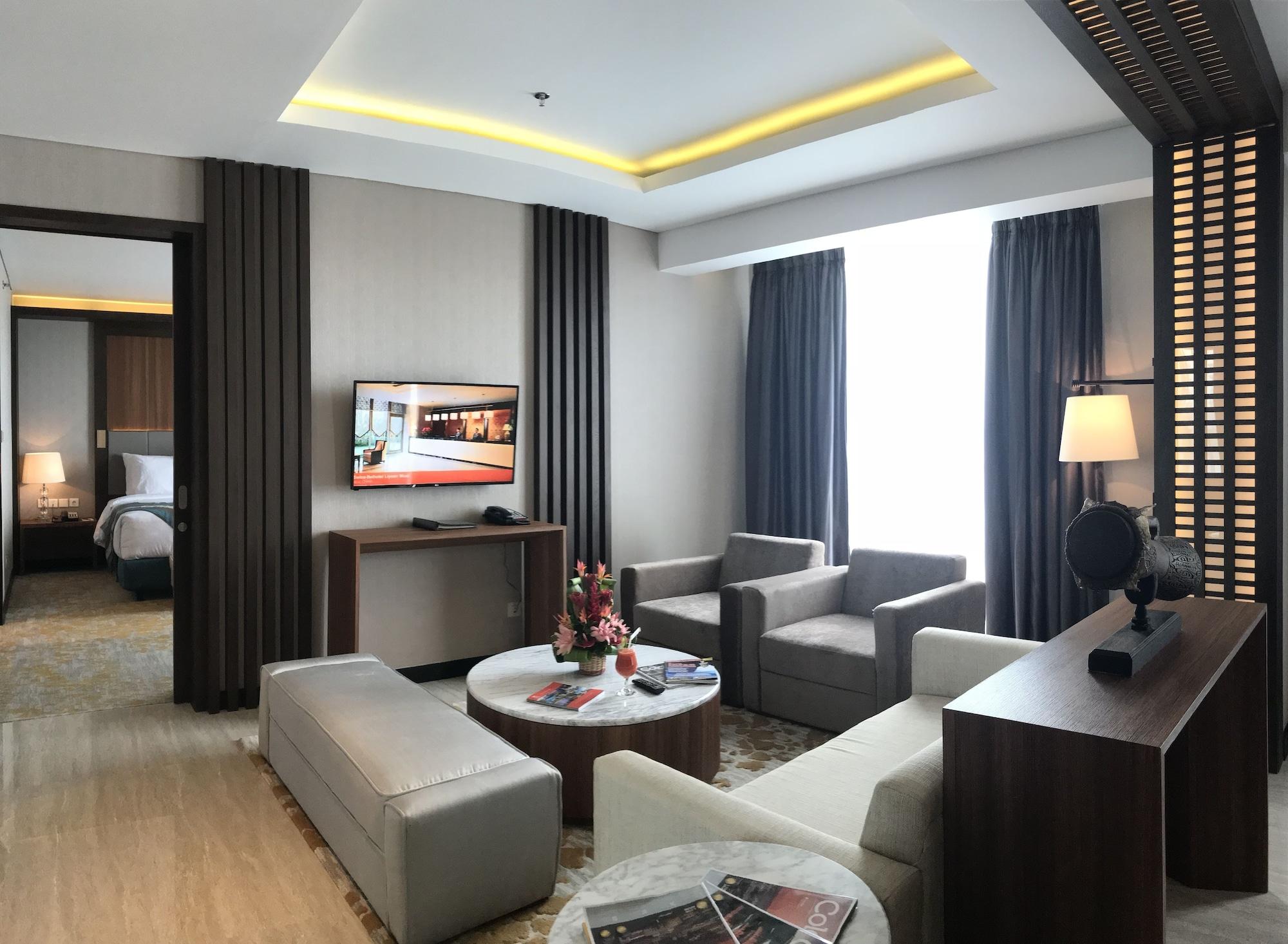 Swiss-Belhotel Papua Jayapura Eksteriør billede