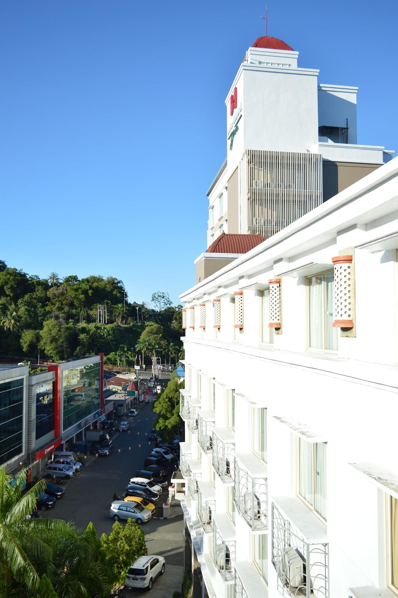 Swiss-Belhotel Papua Jayapura Eksteriør billede