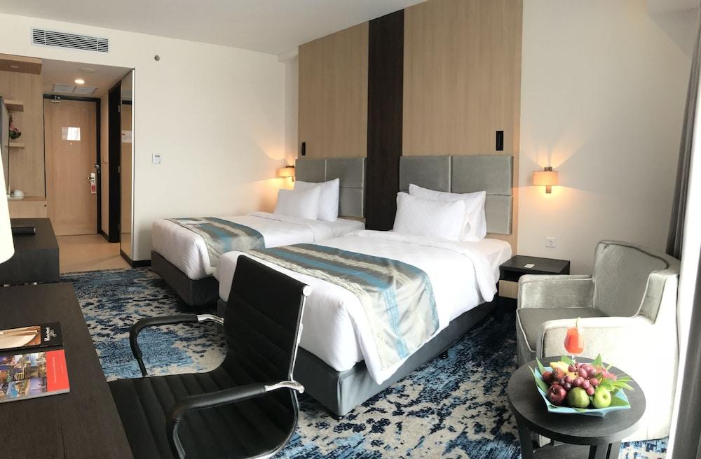 Swiss-Belhotel Papua Jayapura Eksteriør billede