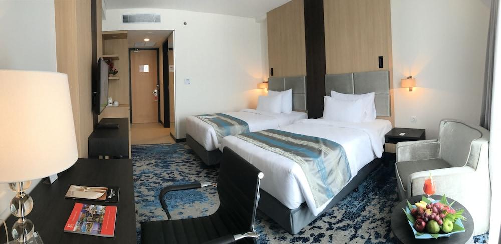 Swiss-Belhotel Papua Jayapura Eksteriør billede