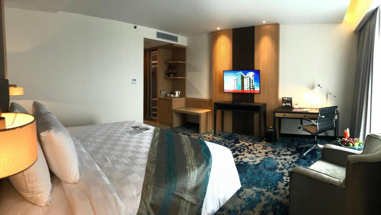 Swiss-Belhotel Papua Jayapura Eksteriør billede