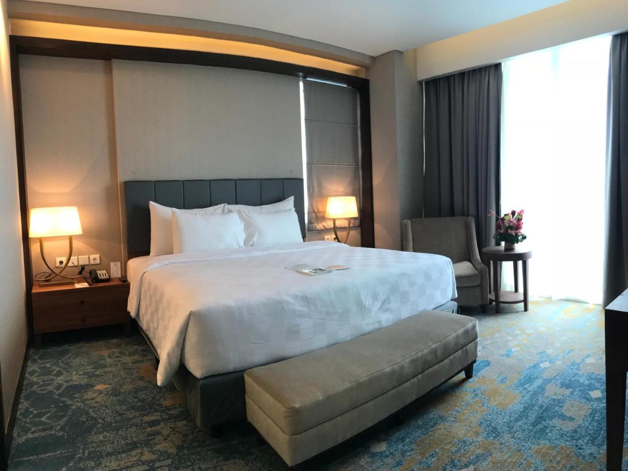 Swiss-Belhotel Papua Jayapura Eksteriør billede